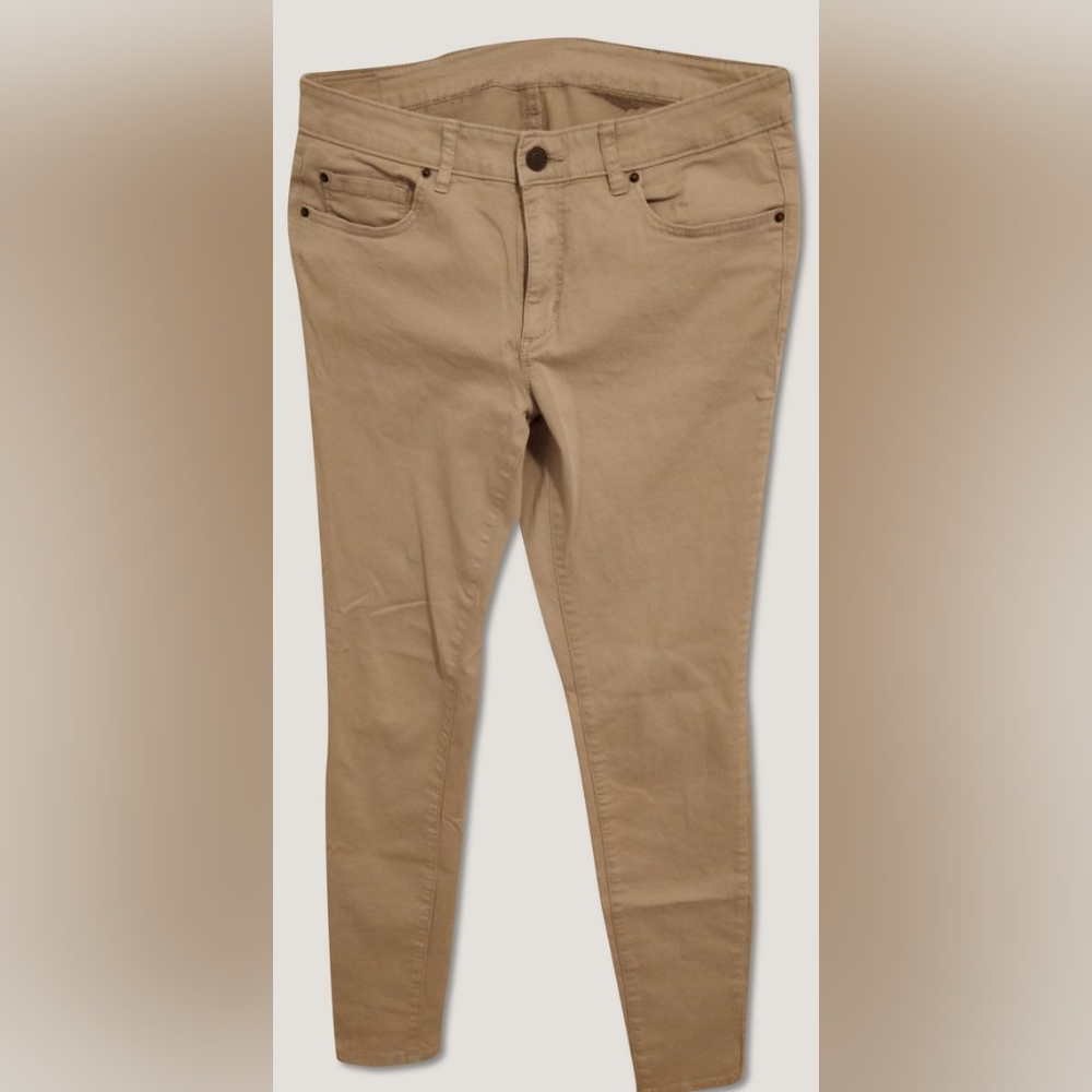 Khaki High Rise Jegging